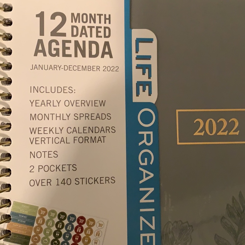 Paper house 2022 12-month Planner & stickers